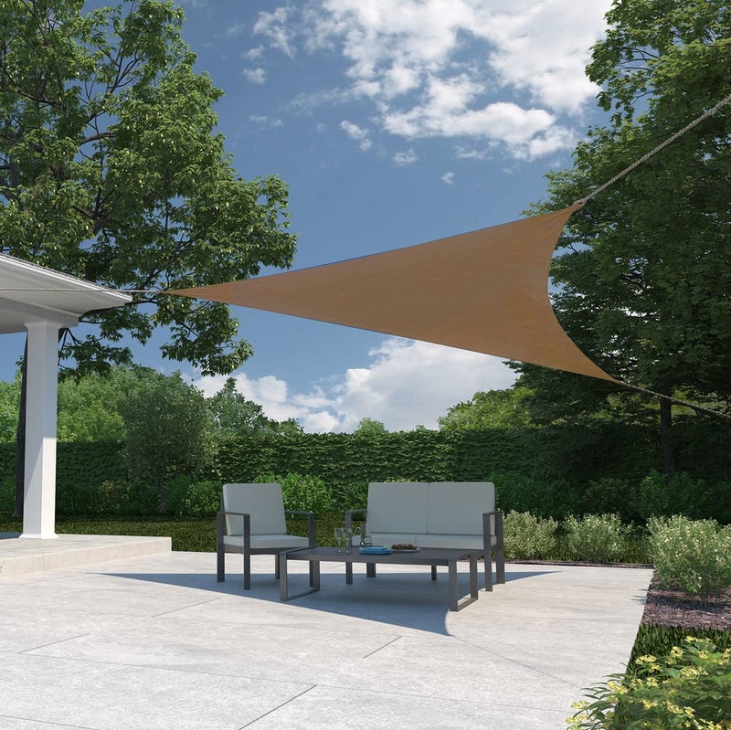 Coolaroo ظل شراع جاهز للتعليق من كولارو - 90% حجب للأشعة فوق البنفسجية، ظل خارجي قابل للتنفس مع حبال مثبتة مسبقًا للباحات والحدائق والاستخدام الموسمي، 12 قدم، مثلث، كوكو - Image 1